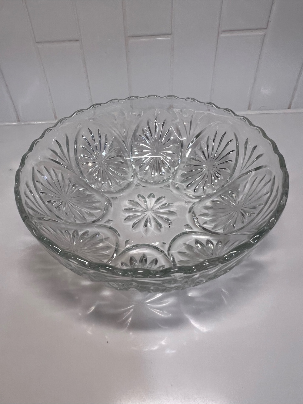 Vintage Anchor Hocking Clear Glass Round Serving Bowl Star Medallion Cameo 8”